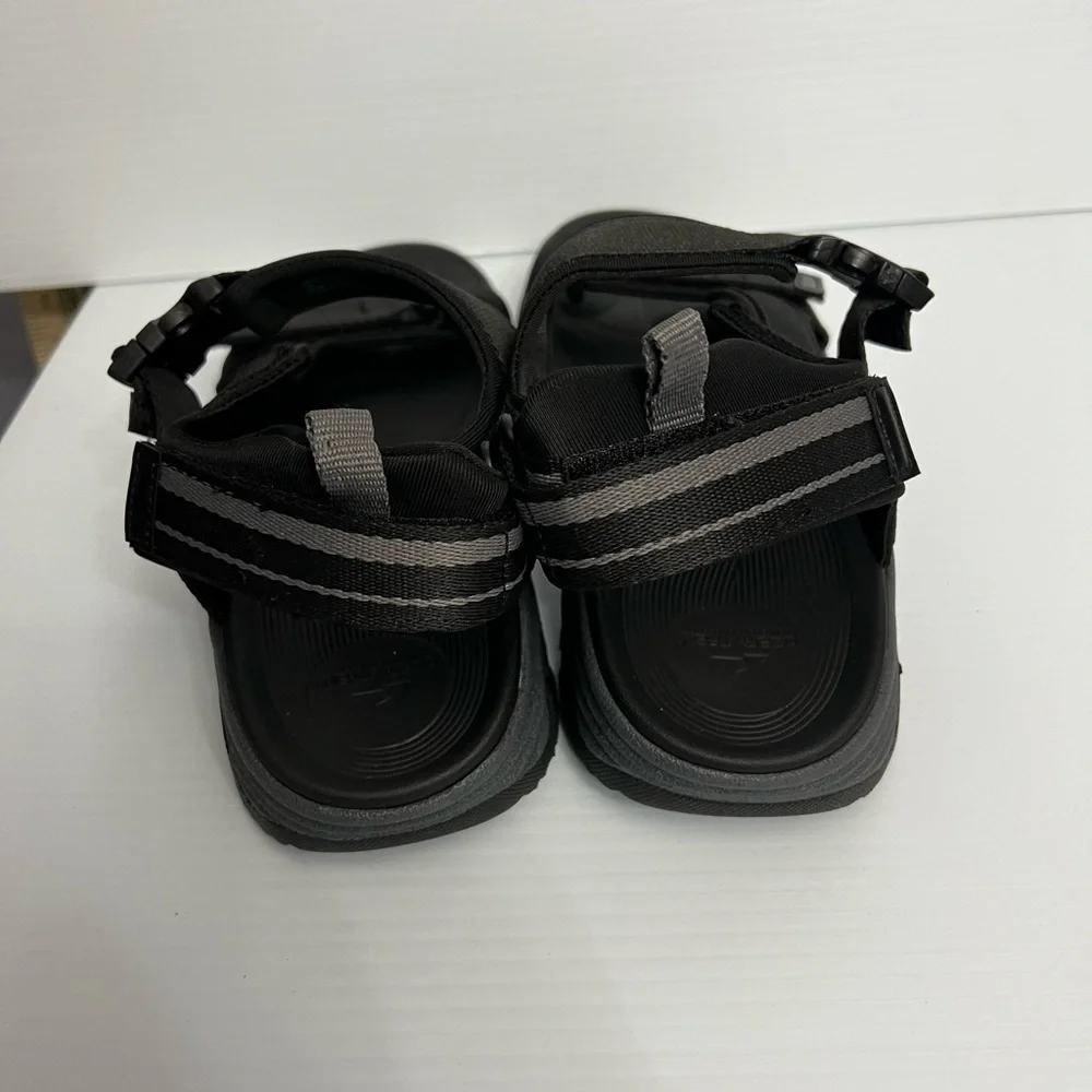 Ozark trail men's sandals brand new without tags black 10